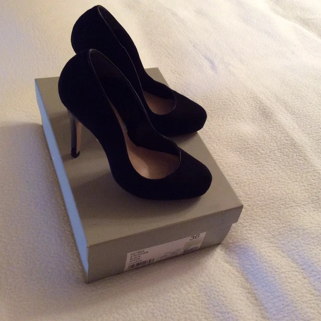 carvela black suede shoes