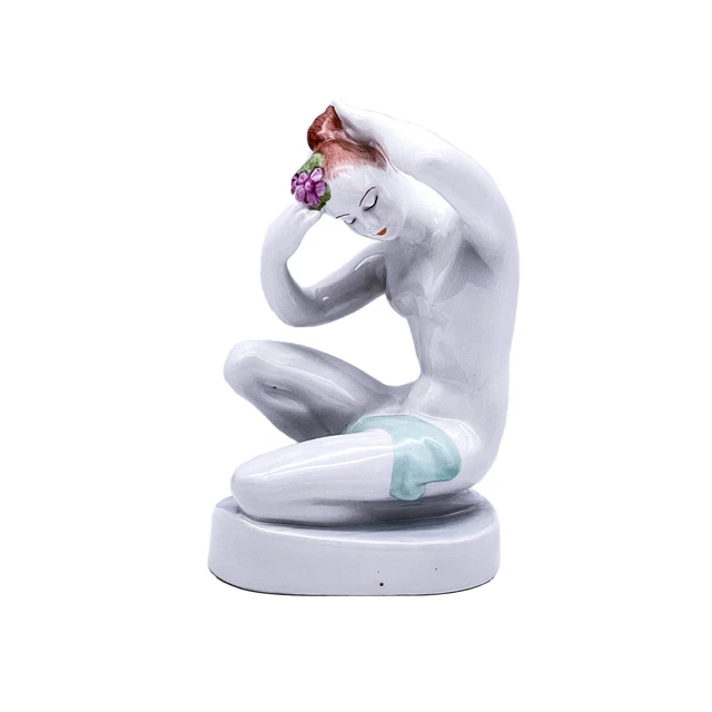 Sculpture vintage dame nue porcelaine Aquincum Hongroise