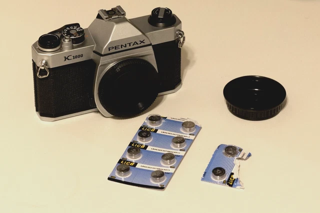 RARE MODEL - PENTAX K1000 Made in Japan ver. - SLR  Film Camera + Extra Items
