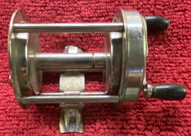 Moulinet Vintage Bronson Biltwell Jewelled N° 3300 – Pre Level Wind – Fabriqué USA