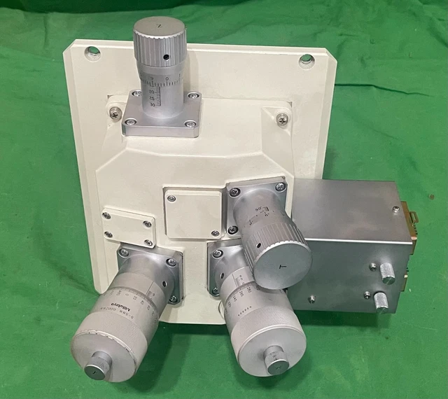 4162)HITACHI S4000 SEM Scanning electron microscope Part ,Specimen