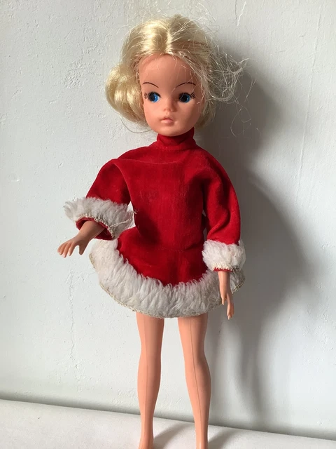 DOLLS CLOTHES - Sindy Red Velvet Skater Dress - 1970's - No Doll 3.95 -  PicClick UK