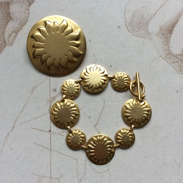 Broche SOULEIADO En Métal Doré Motif Soleil - Bijou De Provence - Occasion Bon état