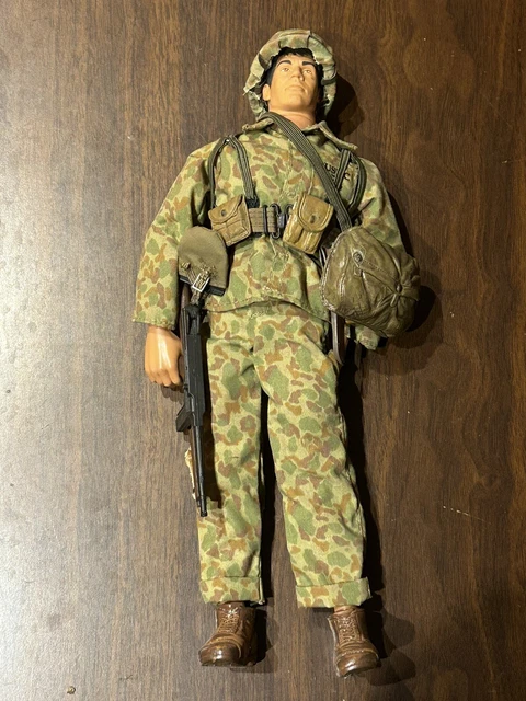 Gi Joe Ultimate Soldier Pacific Marine Raider WW2 Jungle Fighter USMC Dog Unit