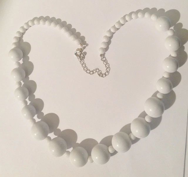 Collier Rétro Perles Blanches Et Argent - Bijou Vintage Occasion, Référence C1
