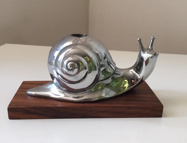 Porte Piques à Escargot Chromé – Forme Puits – Apéritif