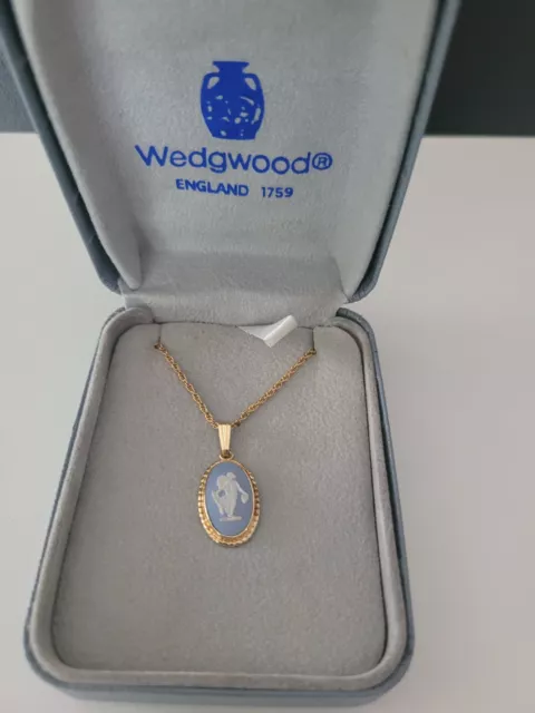 Wedgwood Blue Jasperware Fairy Cameo Pendant Necklace 18" Gold Tone with Box