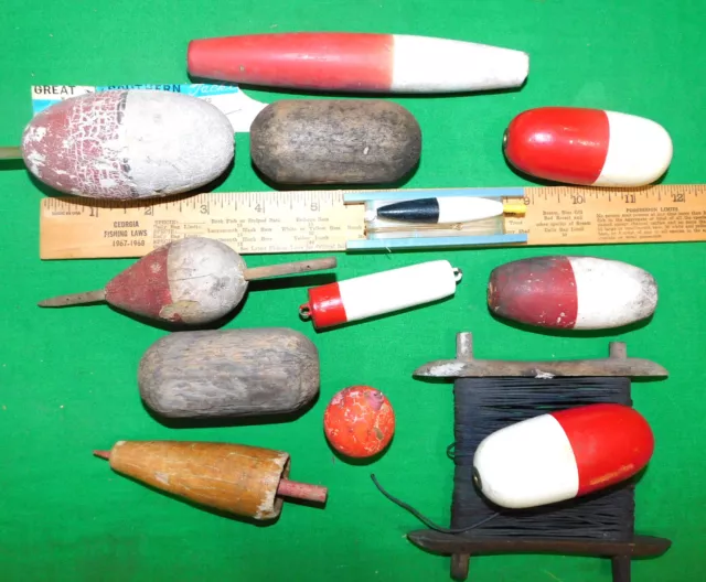 box lot 12 old float bobber cork, wood, 1 plastic and a wood handline frame too box lot 12 old float bobber cork, wood, 1 plastic and a wood handline frame too
