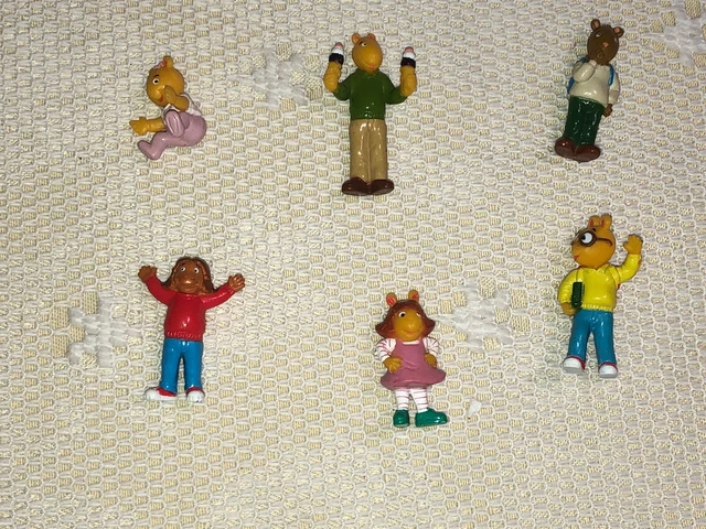 MARC BROWN ARTHUR Aardvark Figure Felt Flocked 5