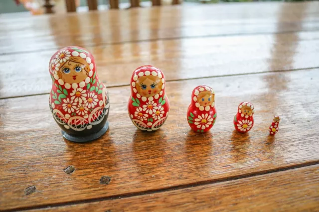 Vintage - Matryoshka Russian Nesting Dolls - Small - Hand Painted - Rare