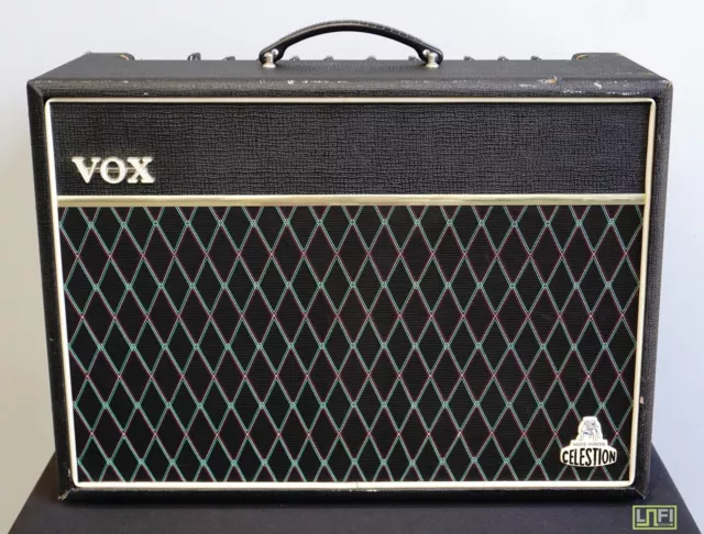 VOX V9320 The Cambridge 30 Guitar Amplifier - Spring Reverb & Celestion Speakers