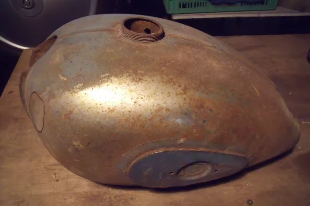 Peugeot 125 / 175 , Reservoir