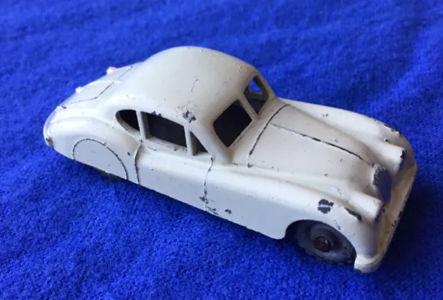 1960s Lesney Matchbox Moko No32 Jaguar XK140 .  1:87 die-cast model.