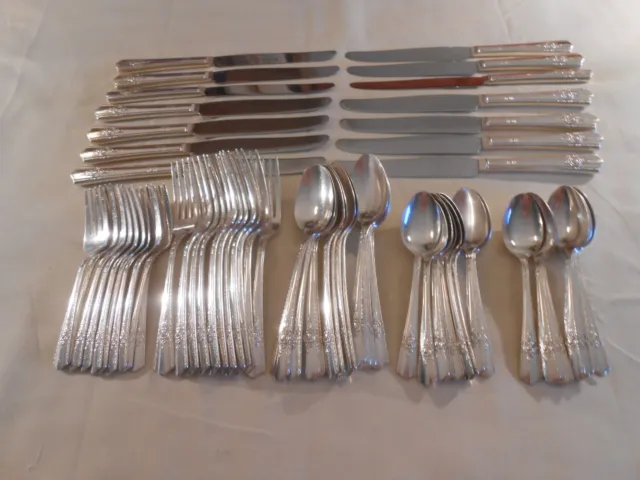 Wallace-Wallingford "Maytime" Silverplated Dinner Set - Service For 10+