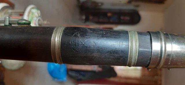 Clarinetto antico in legno, un secolo addietro,  nuovo 