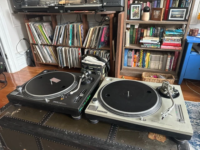 Pair of Technics 1200MK2 Direct Drive Turntables **Broken Tonearms**
