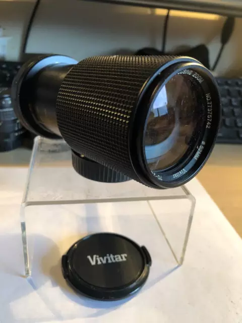 Vivitar Macro Focusing Zoom MC 1:4.5-5.6 f70-210mm K Mount Lens & Caps - Pentax