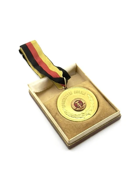 FRANCE: RUBAN NEUF plié pour médaille de la campagne en INDOCHINE EUR 7