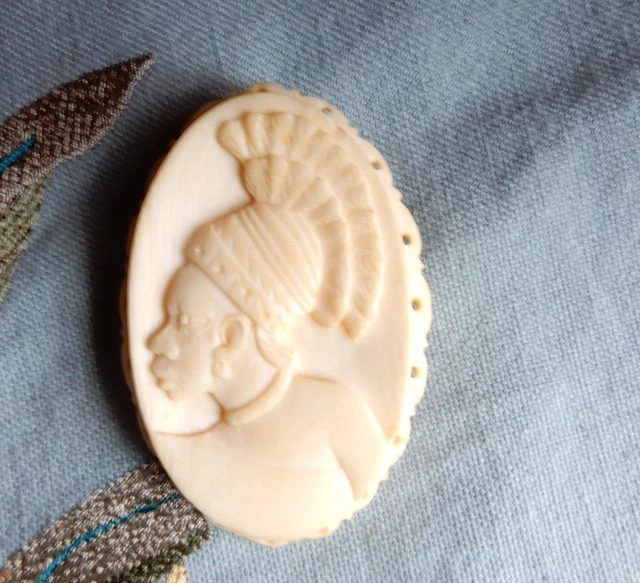 Belle Broche Ancienne Vintage - Tête De Femme Africaine Avec Cabochons