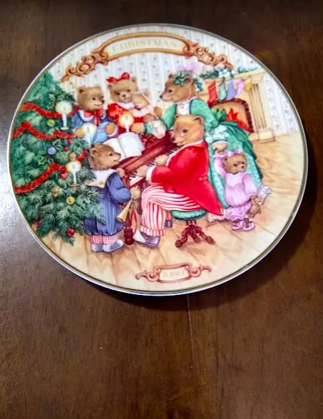 Avon Collector Plate Christmas 1989 w/ box