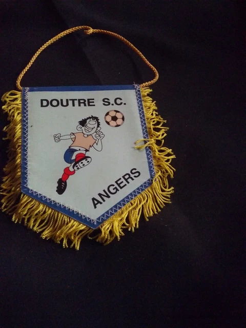 Fanion De Football Racing Club De Strasbourg - Supporters Multicolore - Neuf