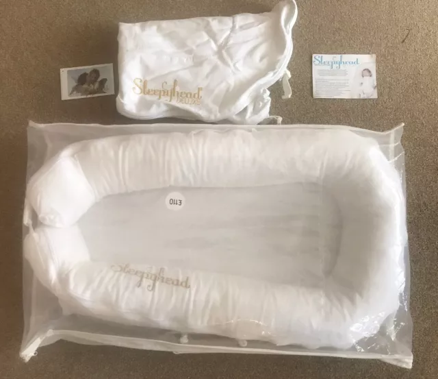 Sleepyhead Deluxe Plus Baby Pod 0-8 Months White Carry Case and Spare Cover