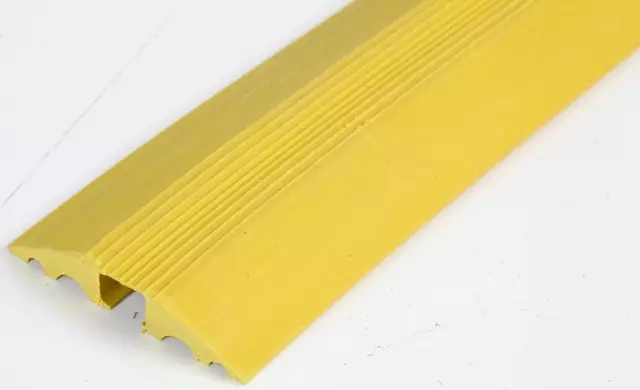 Vulcascot - RO/7 9M - Cable Protector 14 X 8mm Yellow 9m