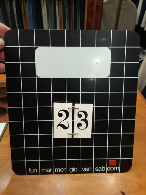 Calendario perpetuo vintage modernariato anni 70 in metallo 28x25  collezione
