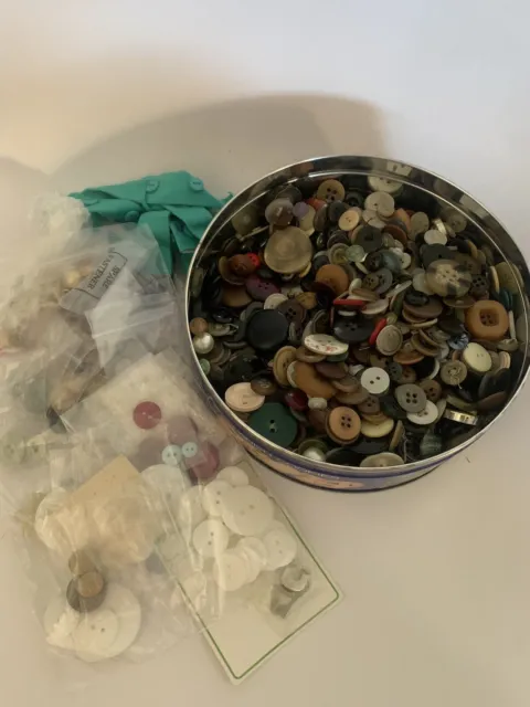 Job Lot Of Old Vintage Sewing Buttons In tin