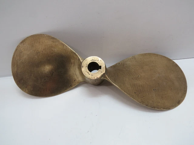 17LH15  Propeller 1+1/4 inch Tapered Shaft Bronze (E4A105C)