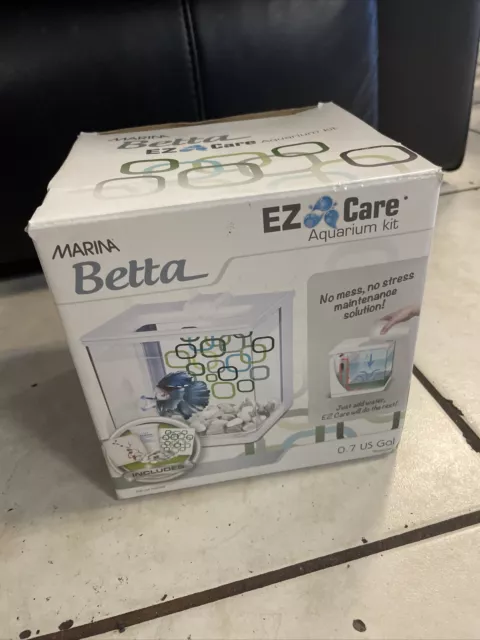 Marina Aquarium Kit Betta 0.7 US Gal 13357