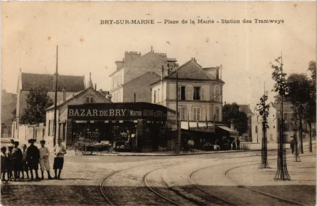 CPA AK BRY-sur-MARNE Place de la Mairie Station des Tramways (869376)