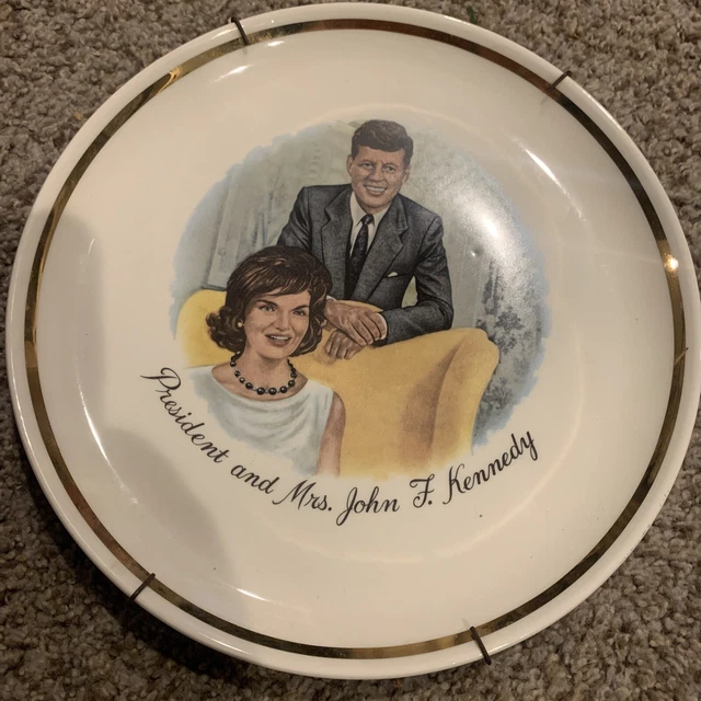 Vintage President and Mrs John F. Kennedy Decorative Plate 9".