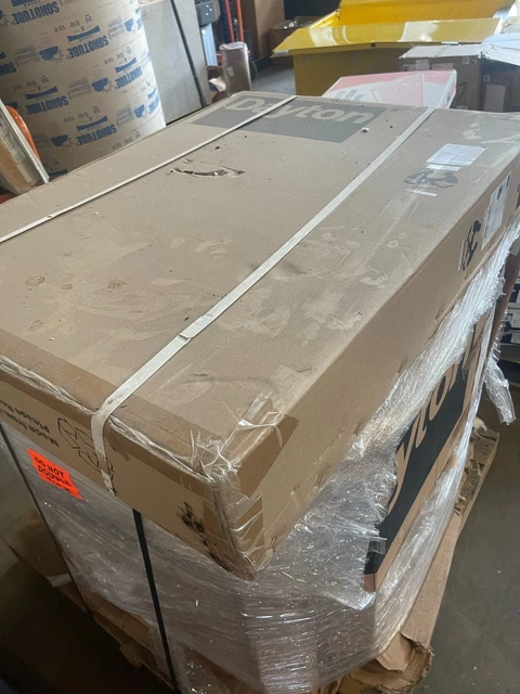 DAYTON Light-Duty Industrial Fan 2MA10, 24 inch Wall Mount Fan NEW, DIRTY BOX