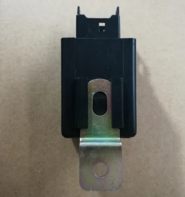 DOOR CENTRAL LOCKING Control Relay Mitsubishi Pajero Shogun MK2 V31 V32