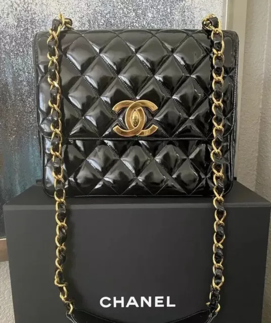 CHANEL CLASSIC CC Quilted Chain Flap Shoulder Bag Patent Leather