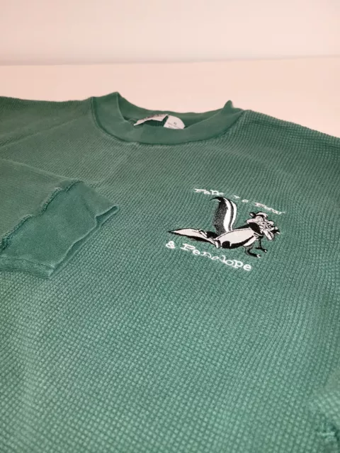 Looney Tunes Acme Clothing Co., Pepe le Pew green thermal top, size XL