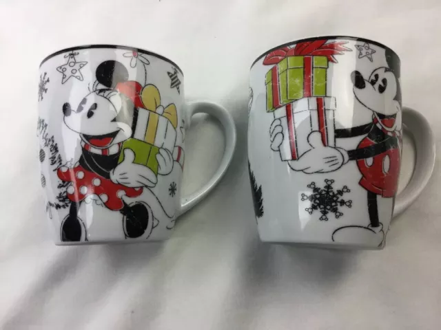 DISNEY MICKEY & MINNIE MOUSE Mr. & Mrs. Santa Claus Christmas Coffee Cup  Mug EUC