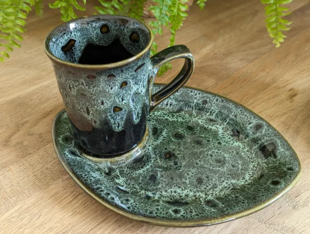 Pair of Fosters Pottery green mottled honeycomb cups & saucers 2