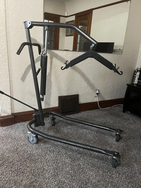 Hoyer Lift Used - 2 Adult Slings - LOCAL PICKUP ONLY - NO SHIPPING AVAILABLE