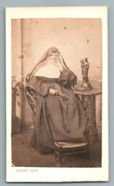 CDV SOEUR RELIGIEUSE 1860's CRUCIFIX PRES STATUE BRUNEL MOULINS 03 CATHOLIC NUN