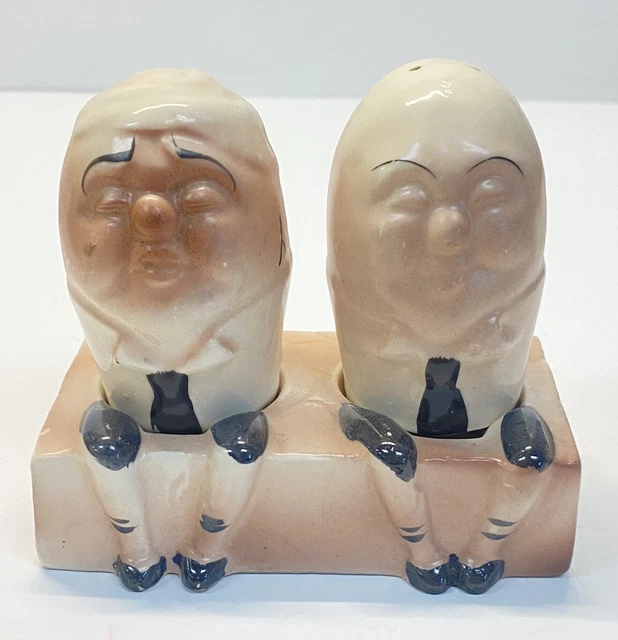 Vintage Ceramic M&K Humpty Dumpty Sitting On Wall Salt and Pepper Shakers Vintage Ceramic M&K Humpty Dumpty Sitting On Wall Salt and Pepper Shakers