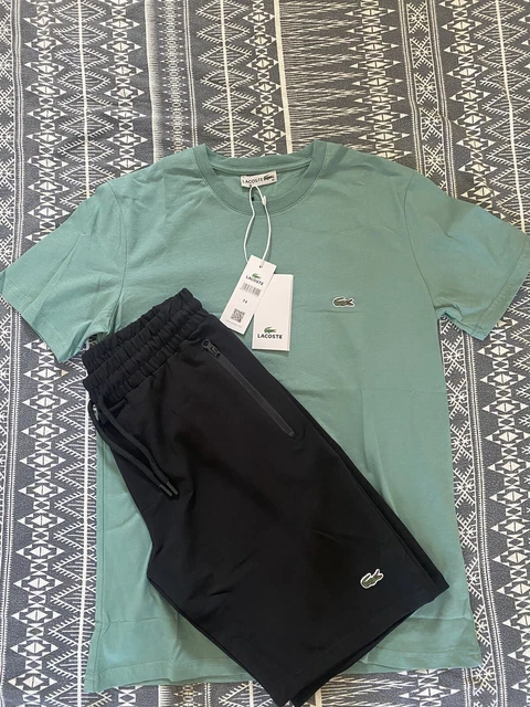 Ensemble short t-shirt lacoste vert et short Noir avec étiquette neuf taille S