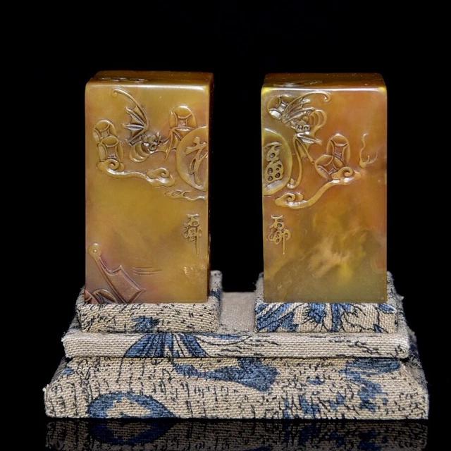 Chinese Exquisite Handmade Bat Coin Carving Shoushan Stone Statue Seal A Pair