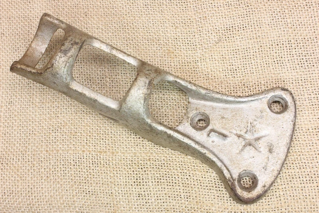 Old 1" Flag Pole Bracket Banner Holder Star Vintage Cast Iron Silver Galvanized