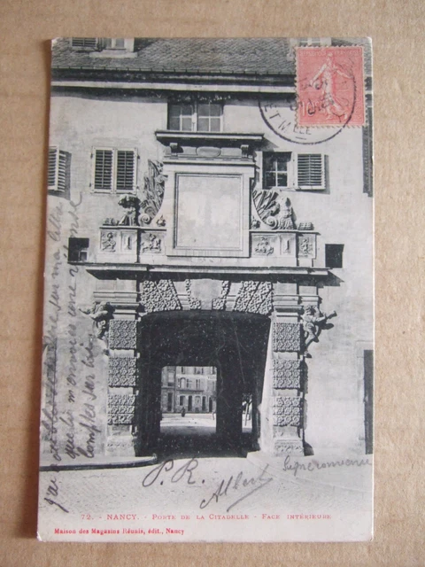 Cpa Nancy (54) Porte De La Citadelle Face Interieure. Maison Des Magasins Reunis