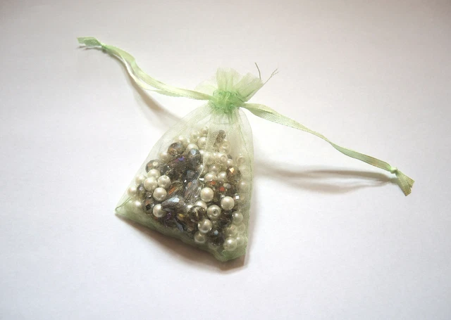 Perles fausses perles blanches 5 mm & perles grises - artisanat - couture bijoux - mariage 2