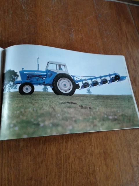 Manuale di officina per trattori Ford 2000 3000 4000 5000 7000 (3400-5550) 1965-1975 948 pagine Istruzioni passo passo - Italia