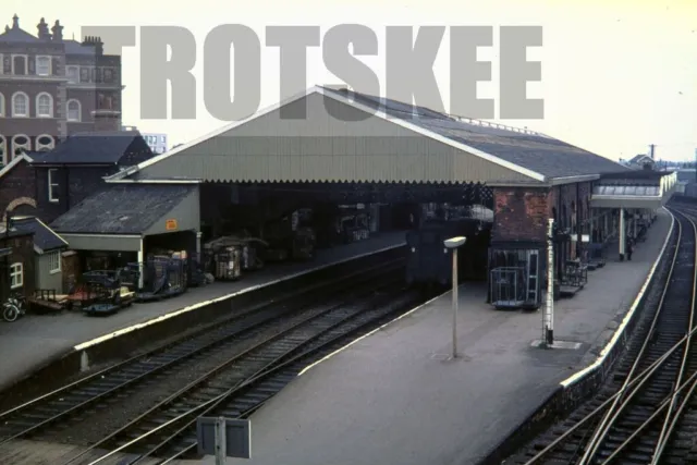 35mm Slide BR British Rail Scene View Grimsby Town Station 1970 Original