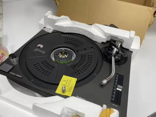 EX-DISPLAY UNUSED BOXED Technics SL-1210mk2 Turntable - 5 Year Warranty - SL1200